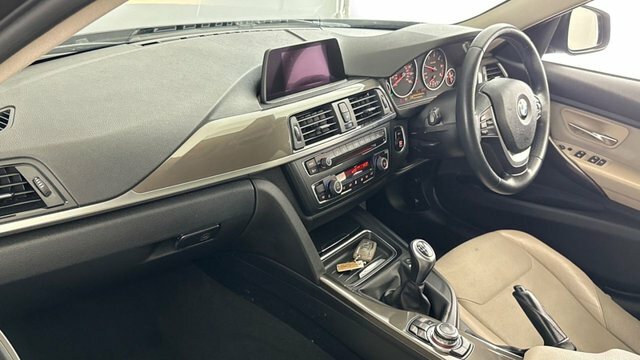 BMW 3 Series 2.0 320D Modern Saloon Euro 5 S VO63LLJ Blue #4