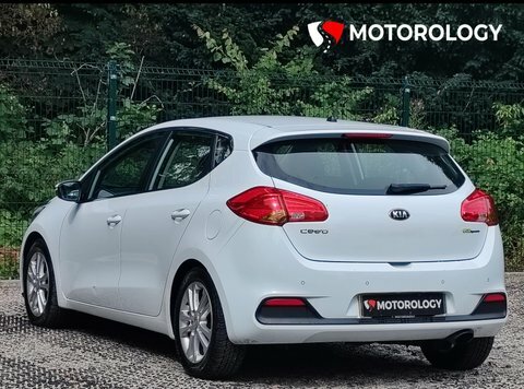 Kia Ceed 1.6 Crdi Ecodynamics White #4