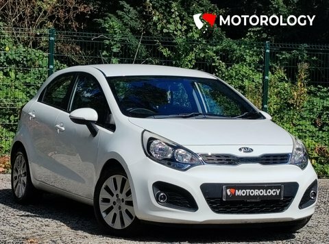 Kia RIO 1.25 2 Hatchback White