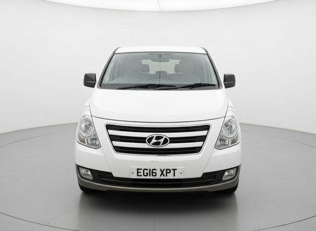 Hyundai I800 Crdi Se Mpv White #2