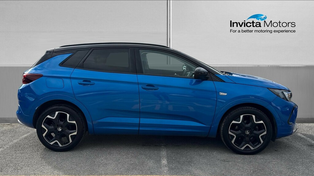 Vauxhall Grandland Ultimate SO23FZW Blue #2