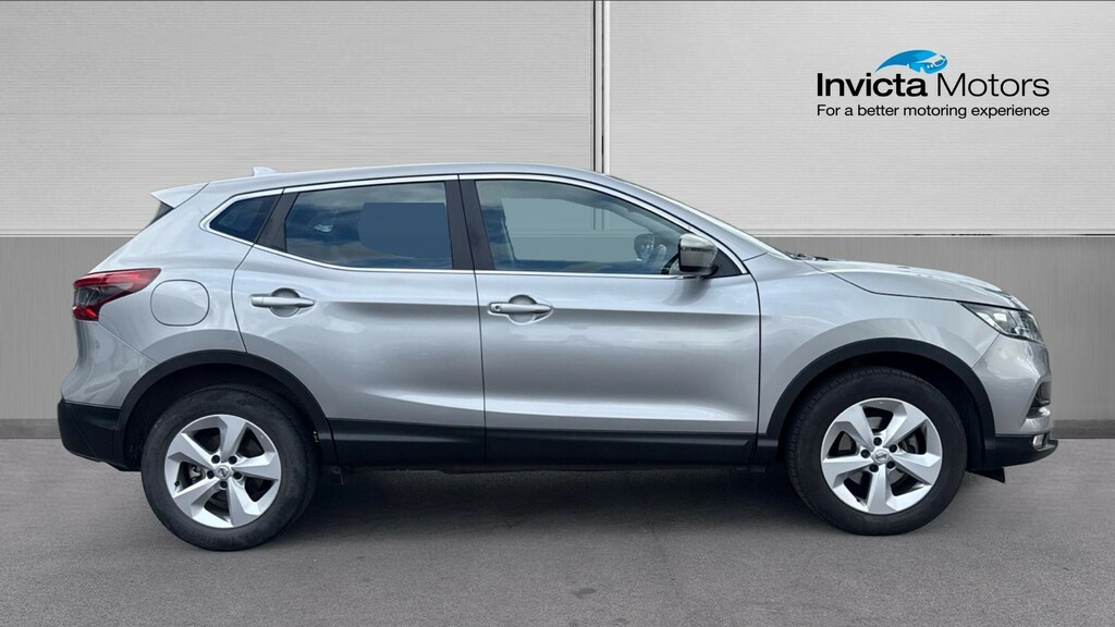 Nissan Qashqai Acenta Premium Silver #2