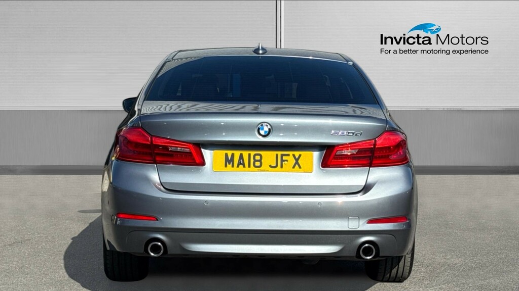 BMW 5 Series Se Blue #4