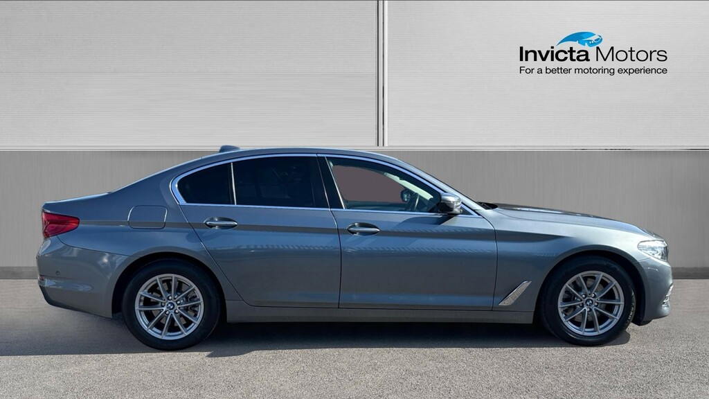 BMW 5 Series Se Blue #2