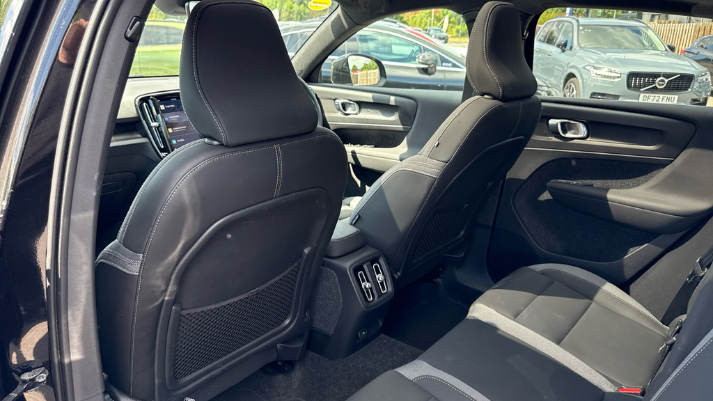 Volvo C40 P8 Recharge Ultimate, Twin Motor, Retractable Tow White #14