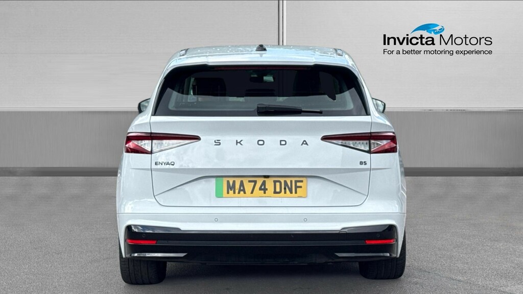 Skoda ENYAQ 85 White #4