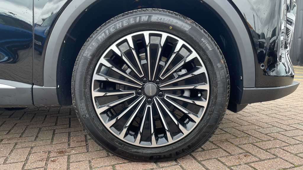 Omoda 9 1.5T Shs 34.46Kwh Noble Suv Plug-in Hyb Grey #18