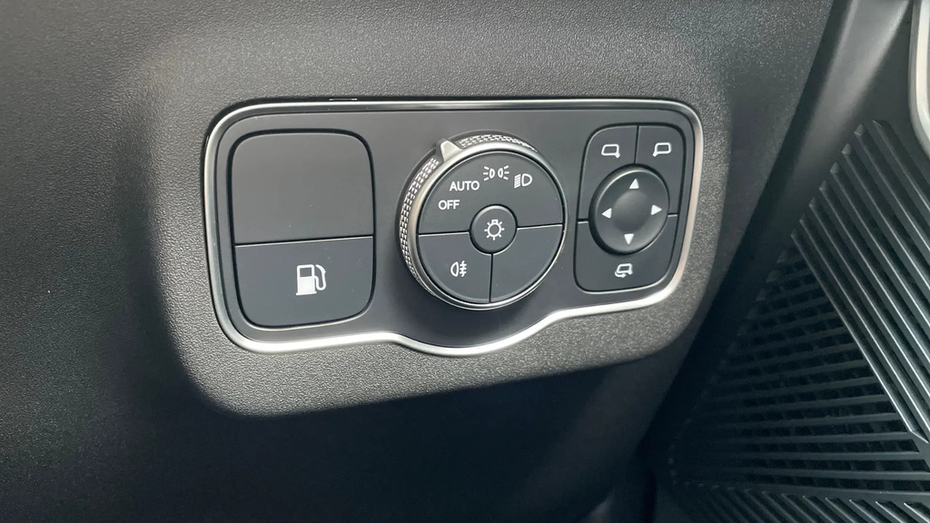 Omoda 9 1.5T Shs 34.46Kwh Noble Suv Plug In Hyb Black #23