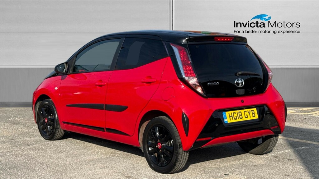 Toyota Aygo X -Cite 4 Red #4