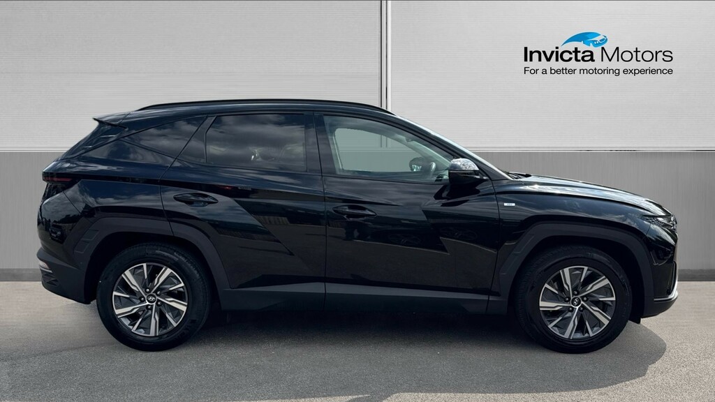Hyundai Tucson Se Connect Black #2