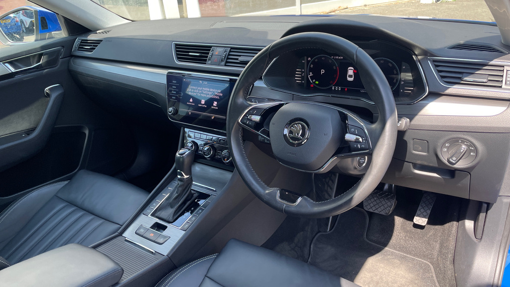 Skoda Superb 1.4 Tsi Iv 13Kwh Se Technology Estate P Black #9