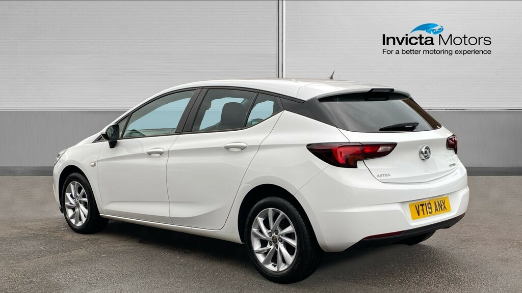 Vauxhall Astra Design White #5