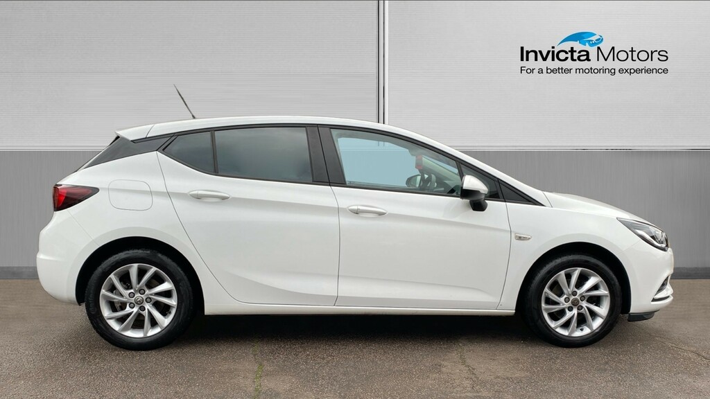 Vauxhall Astra Design White #2