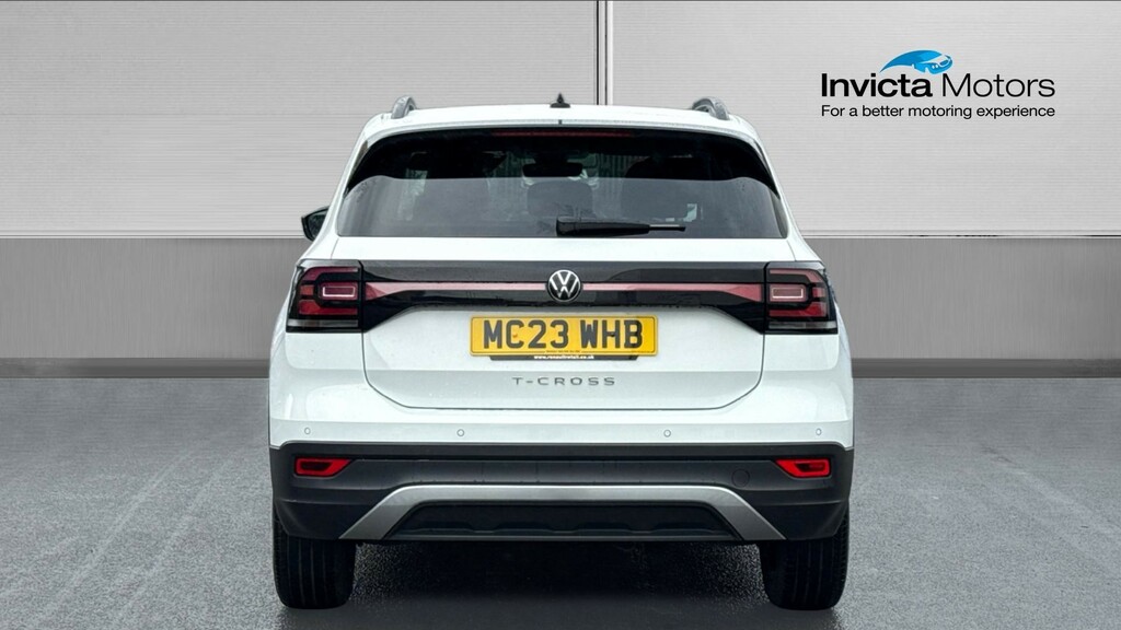 Volkswagen T-Cross Black Edition White #4