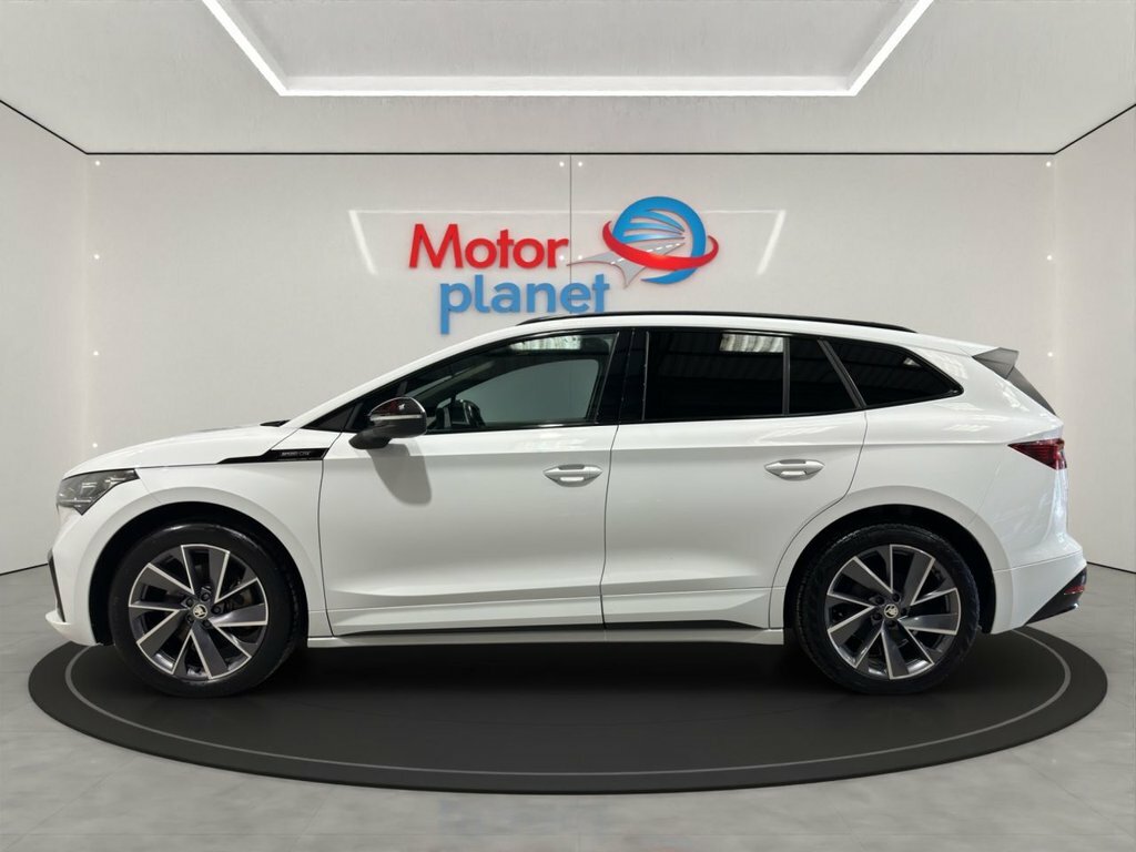 Skoda ENYAQ 80 Sportline White #4