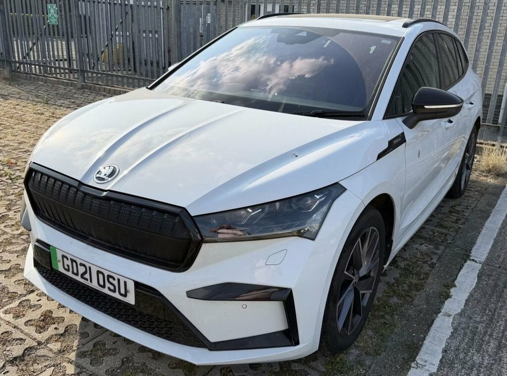 Skoda ENYAQ 80 Sportline White #2