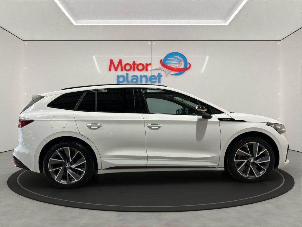 Skoda ENYAQ 80 Sportline White #5