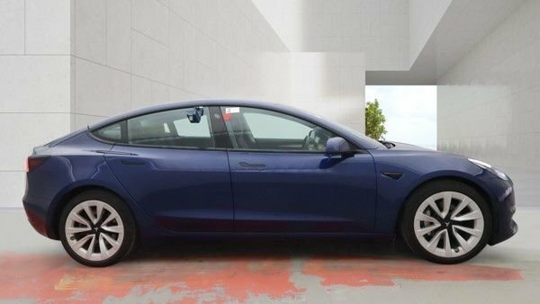Tesla Model 3 Saloon Blue #5