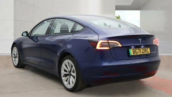 Tesla Model 3 Saloon Blue #6