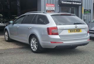 Skoda Octavia 1.6 Tdi Elegance Estate Dsg Euro 5 Ss Silver #2