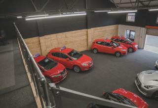 Seat Leon 1.6 Tdi Se Dynamic Hatchback Eur Red #3