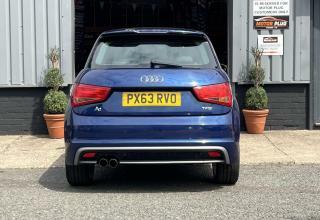 Audi A1 1.5 Tfsi 35 Black Edition Sportback S T Grey #4