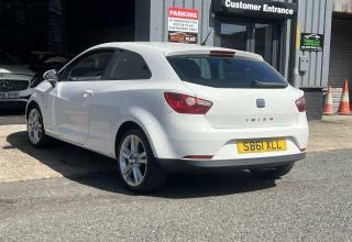 Seat Ibiza 1.4 Se Hatchback Euro 5 85 Ps Red #2