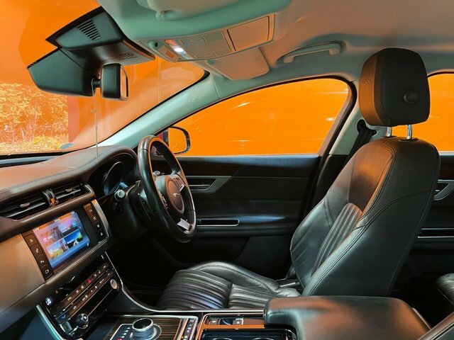 Jaguar XF 2.0D Portfolio Saloon Euro 6 S S Red #2