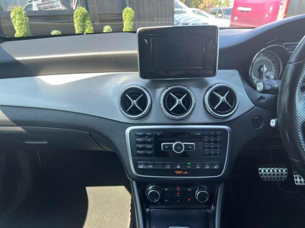 Mercedes-Benz GLA Class Mercedes-benz Gla 250 4Matic Sport Premi Silver #25