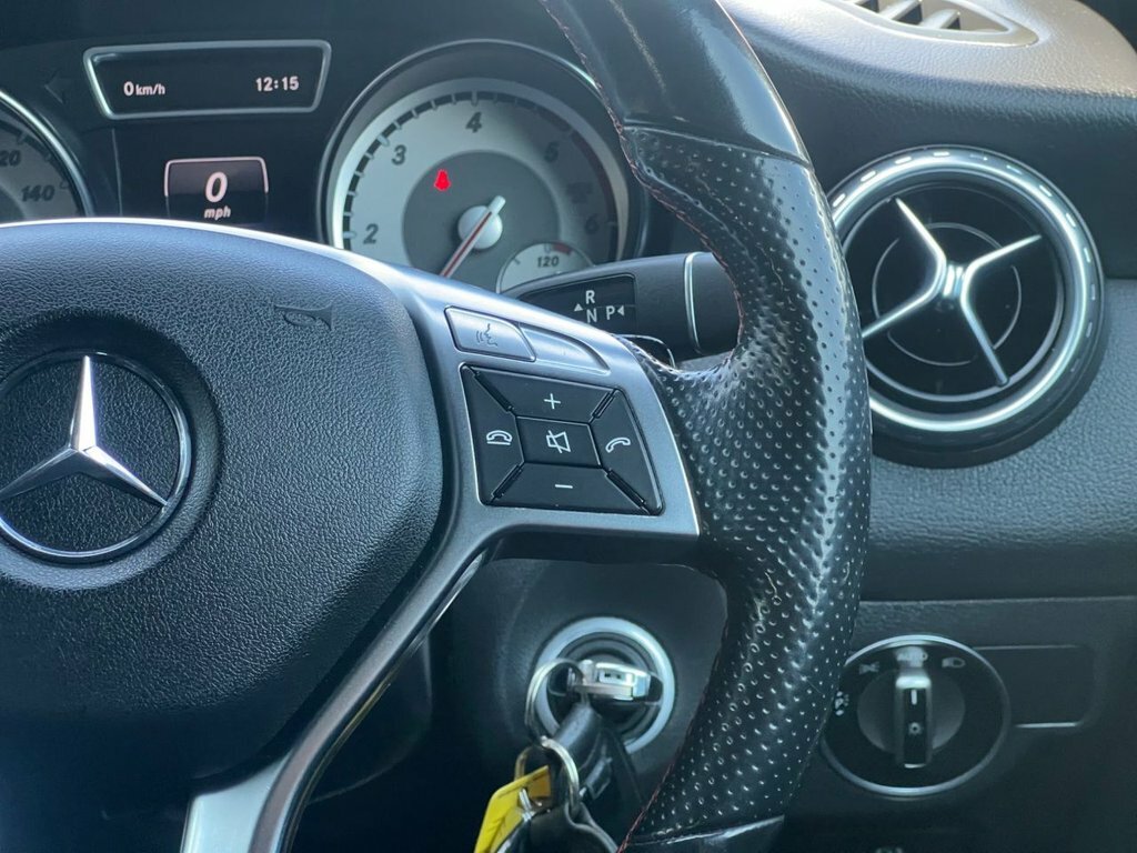 Mercedes-Benz GLA Class Mercedes-benz Gla 250 4Matic Sport Premi Silver #17