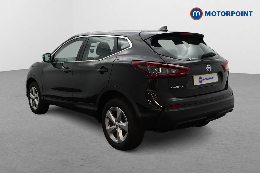 Nissan Qashqai 1.3 Dig-t 160 Acenta Premium Black #5