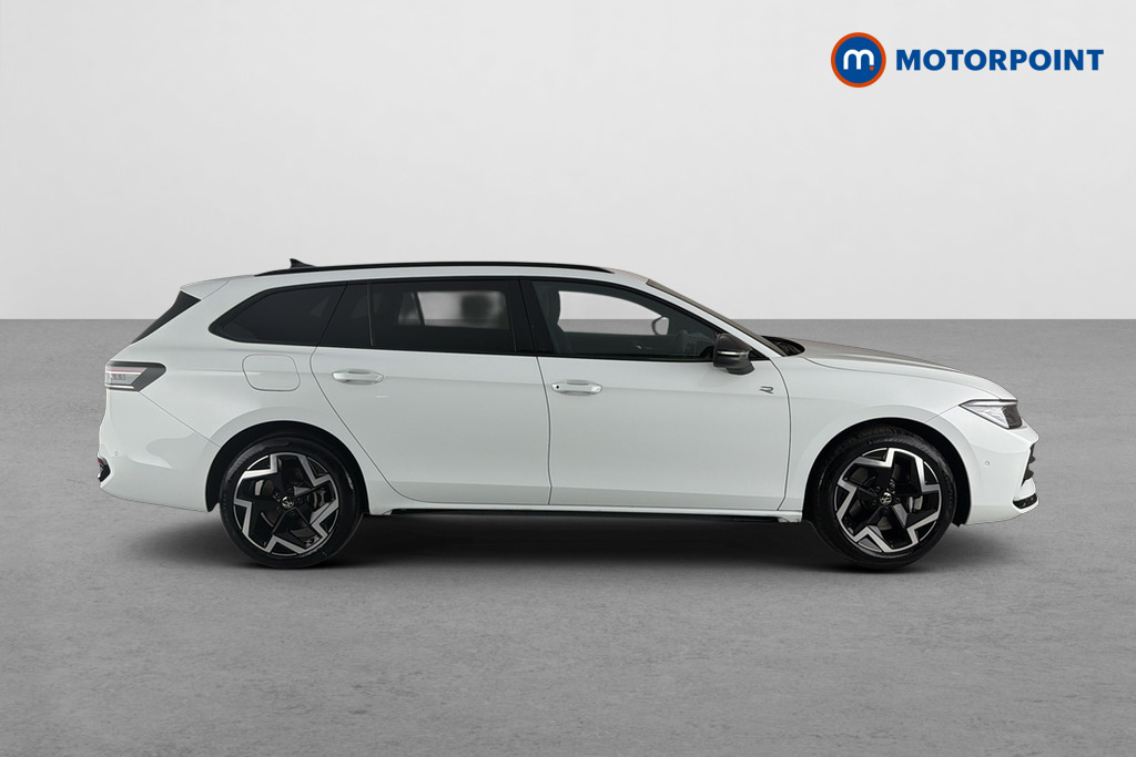 Volkswagen Passat 1.5 Tsi Ehybrid 272 R-line Dsg RV25ZZS White #4