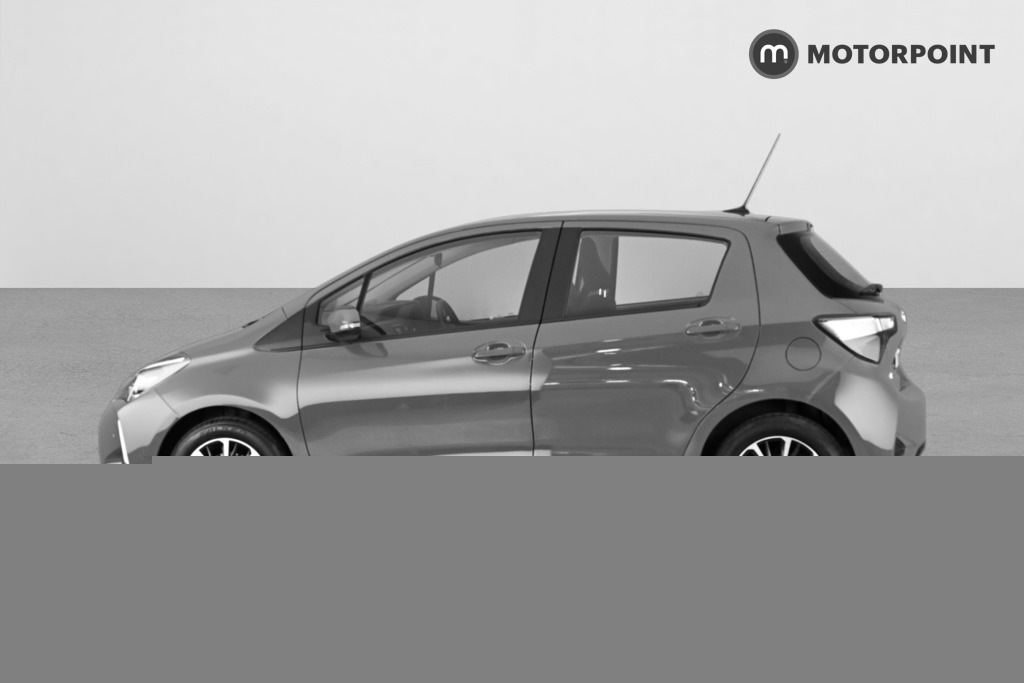 Toyota Yaris 1.5 Vvt-i Icon Tech Cvt Red #2