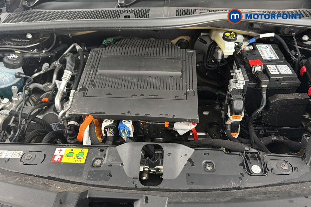 Peugeot e-2008 100Kw Gt 50Kwh Black #36
