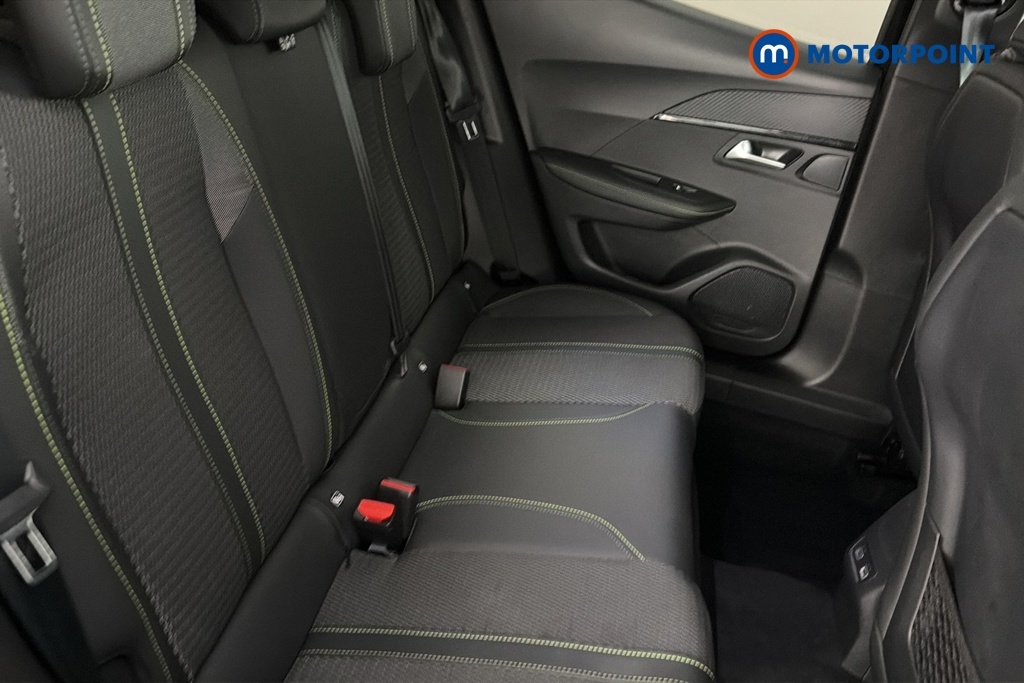 Peugeot e-2008 100Kw Gt 50Kwh Black #23