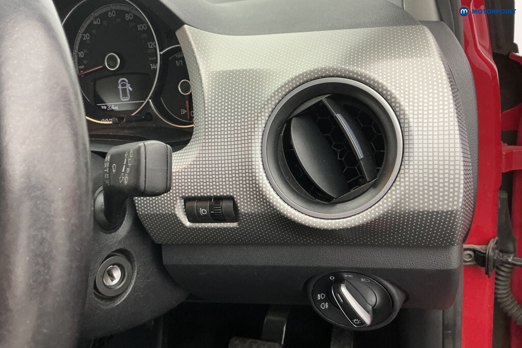 Volkswagen Up Move Up Euro 6 Red #23