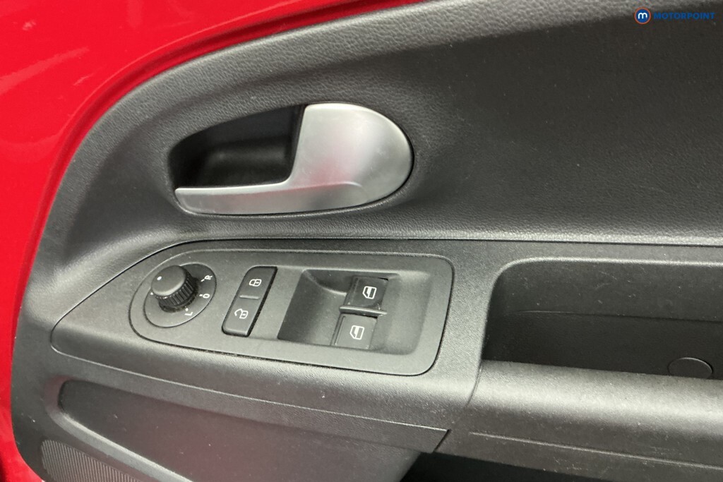 Volkswagen Up Move Up Euro 6 Red #26