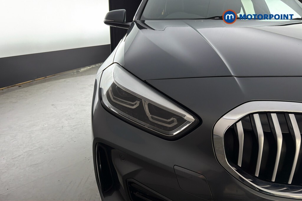 BMW 1 Series M Sport White #35