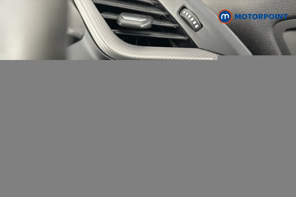 BMW 1 Series M Sport White #22