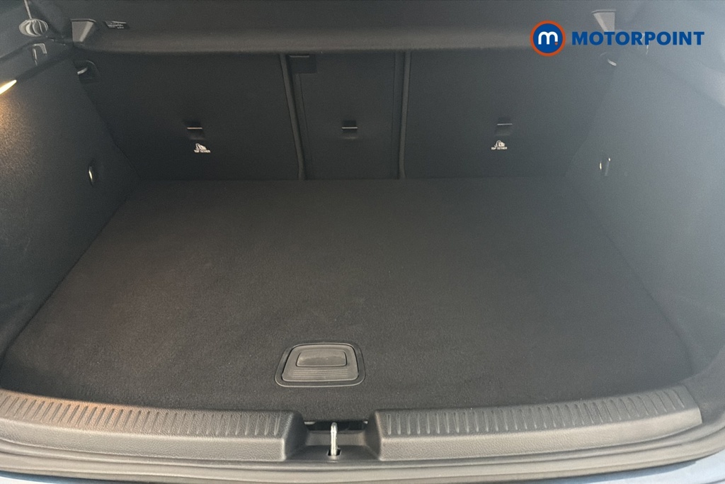 Mercedes-Benz A Class A 180 Amg Line Exeutive Black #24
