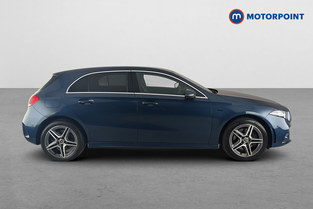 Mercedes-Benz A Class A 180 Amg Line Exeutive Black #4