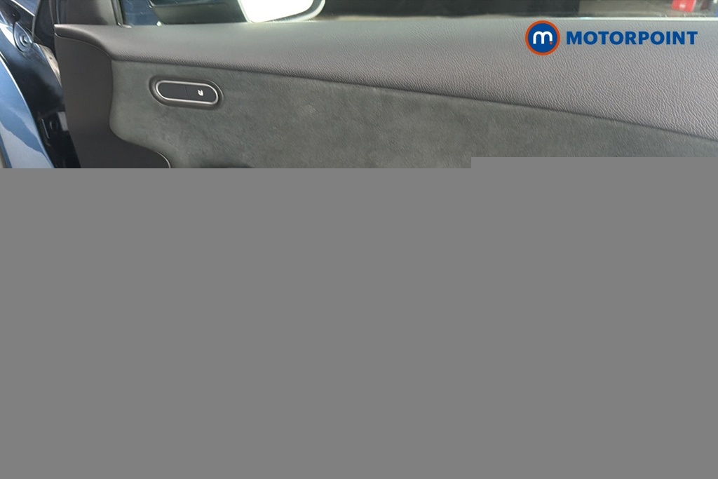 Mercedes-Benz A Class A 180 Amg Line Exeutive Black #20