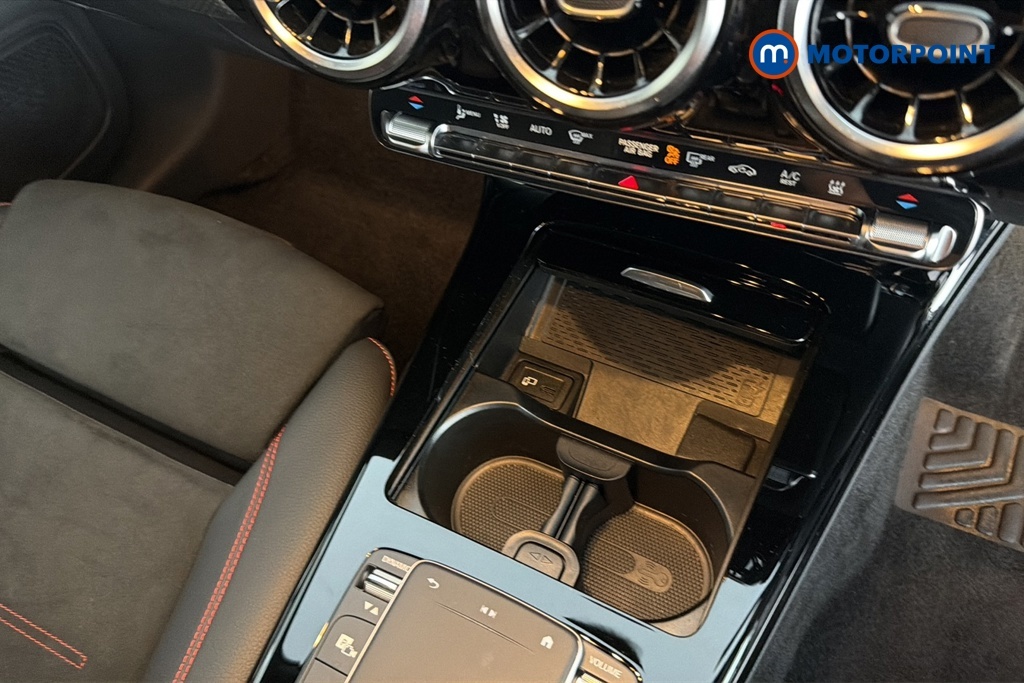 Mercedes-Benz A Class A 180 Amg Line Exeutive Black #19