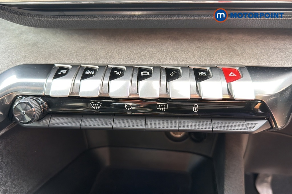Peugeot 3008 1.2 Puretech Active Premium White #16