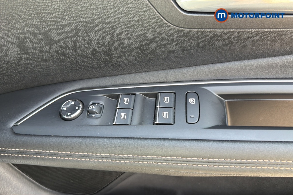 Peugeot 3008 1.2 Puretech Active Premium White #18