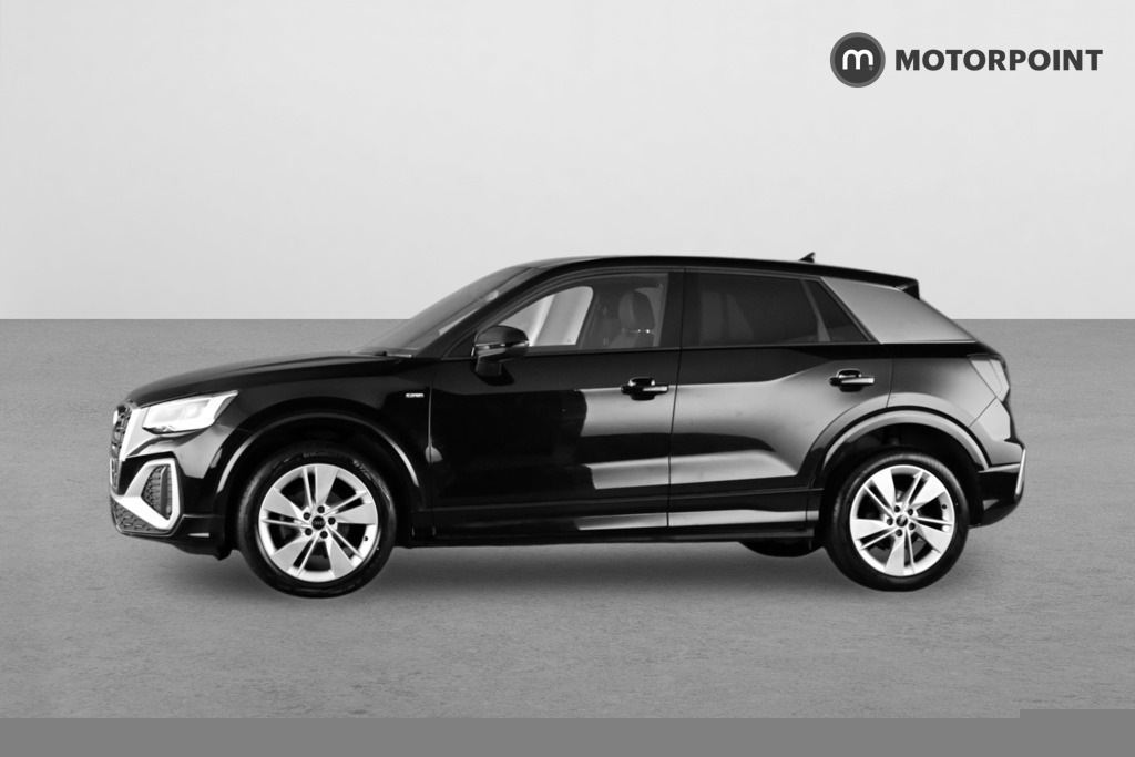 Audi Q2 30 Tfsi S Line Black #4