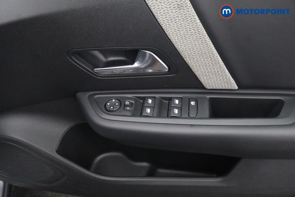 Citroen C4 1.5 Bluehdi Shine Plus Ss Eat8 Black #21