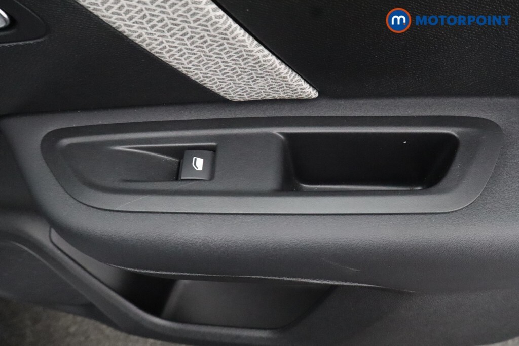 Citroen C4 1.5 Bluehdi Shine Plus Ss Eat8 Black #26