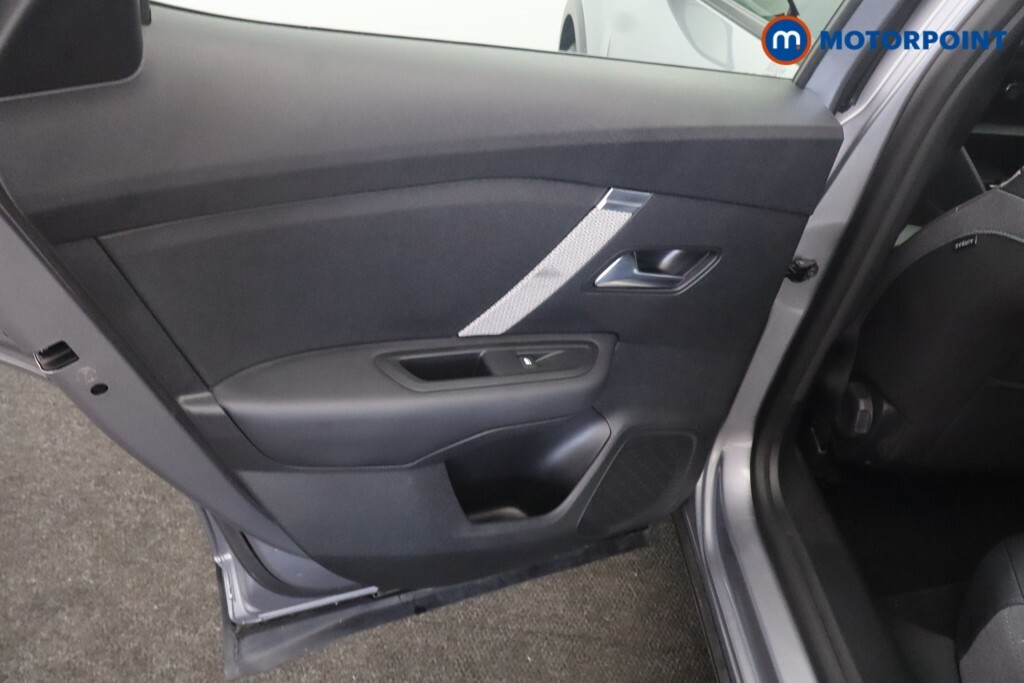 Citroen C4 1.5 Bluehdi Shine Plus Ss Eat8 Black #34