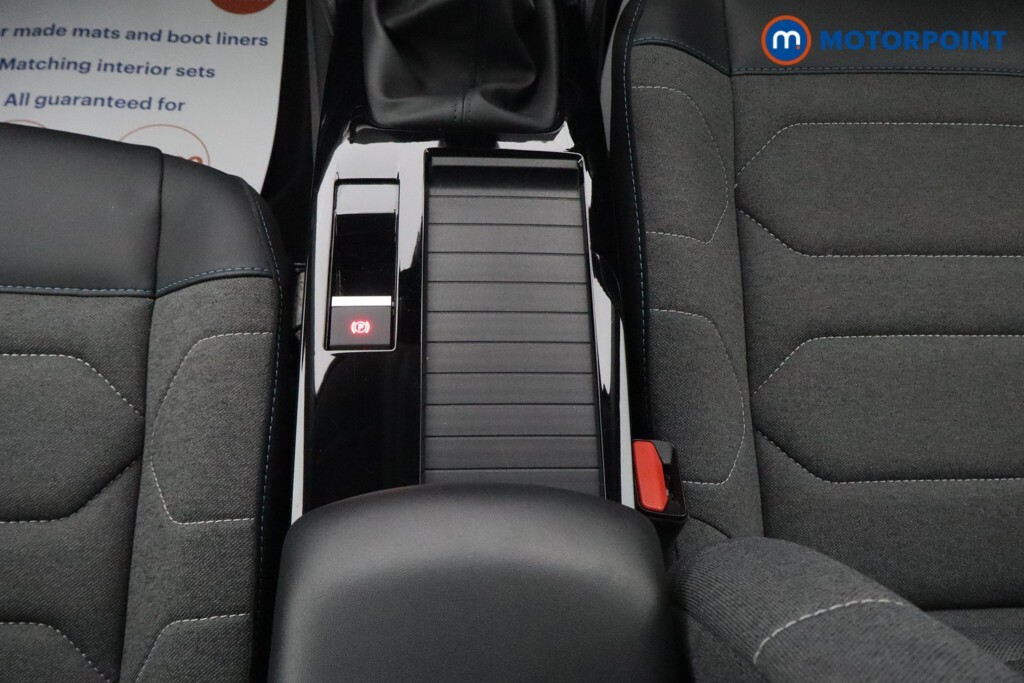 Citroen C4 1.5 Bluehdi Shine Plus Ss Eat8 Black #13